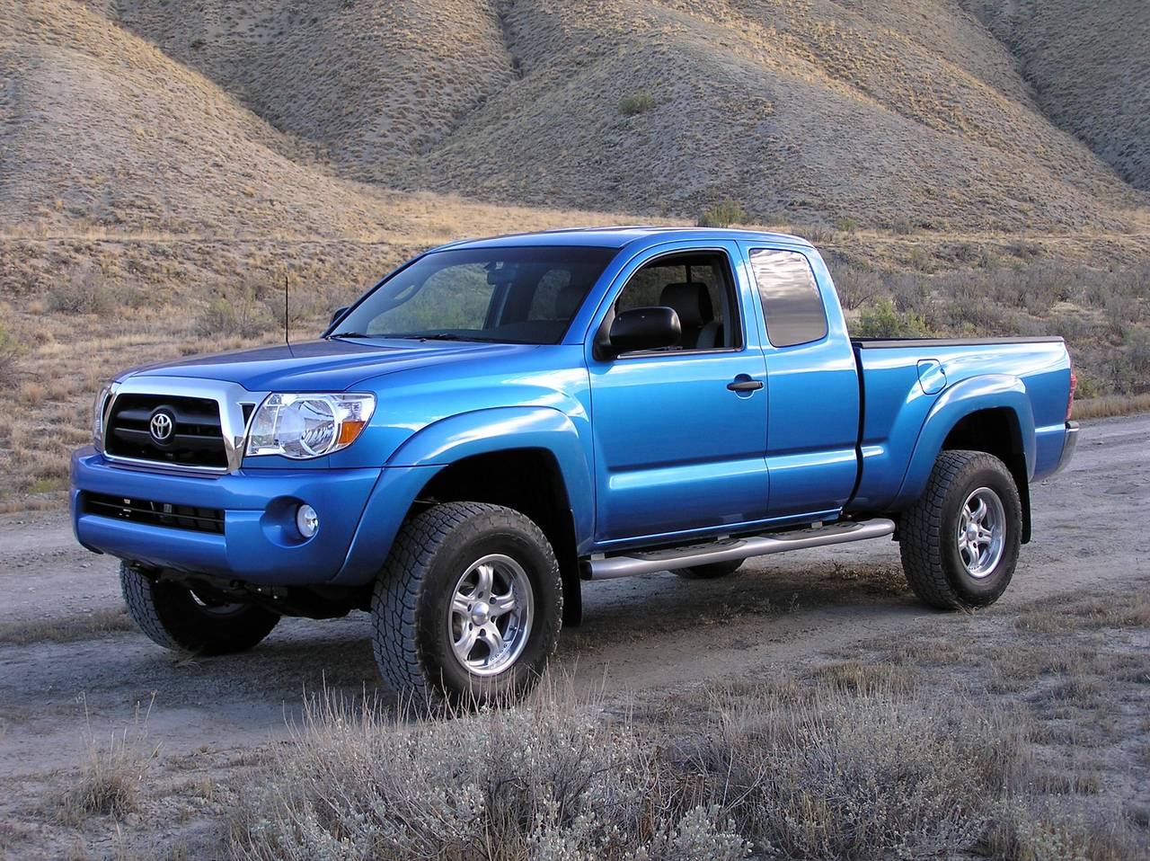 Toyota Tacoma РіРѕР»СѓР±РѕР№ 2007