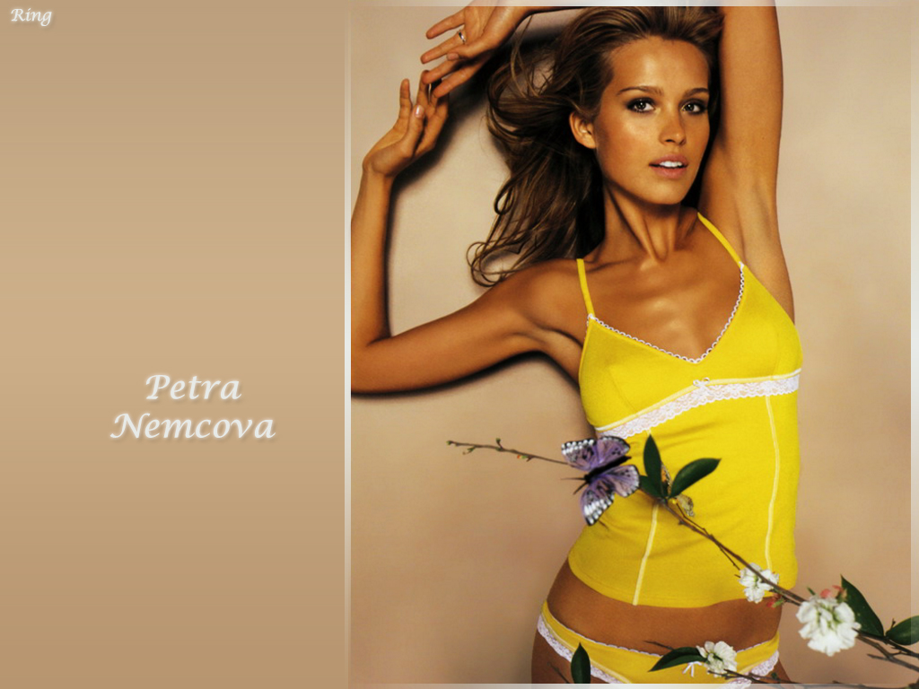 Petra nemcova 16