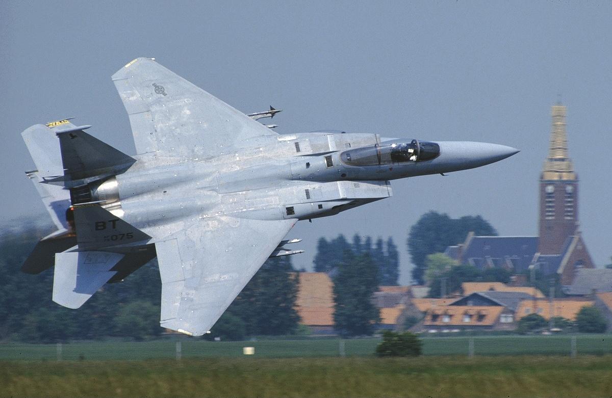 F 15 eagle 8